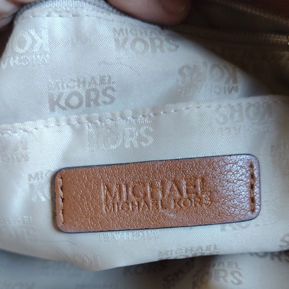 Gorgeous Michael Kors Brown Leather Satchel with Gold Accents - Picture 3 of 14